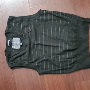 American eagle outfitters vintage fit vest